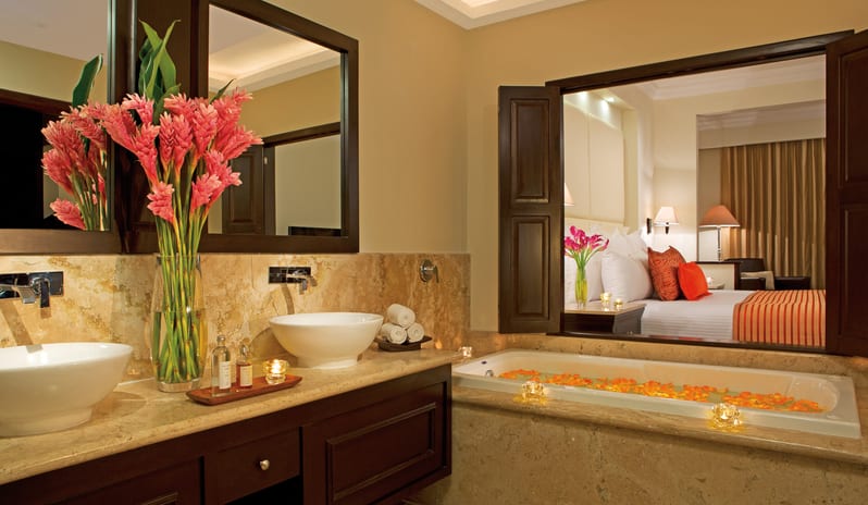 DREAMS TULUM DELUXE GARDEN ROOM WASHROOM